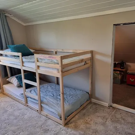 Child And Pet Friendly House * Spangereid