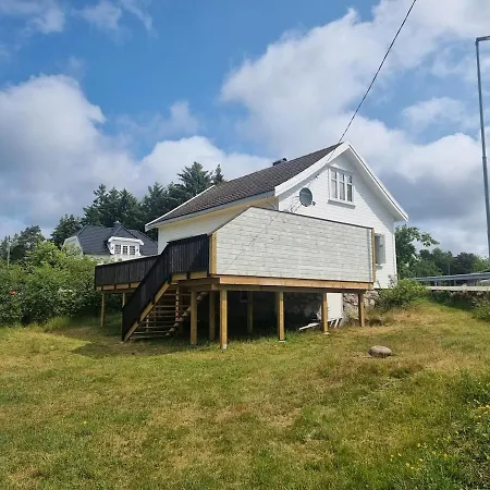Cozy Traditional House Дом отдыха *